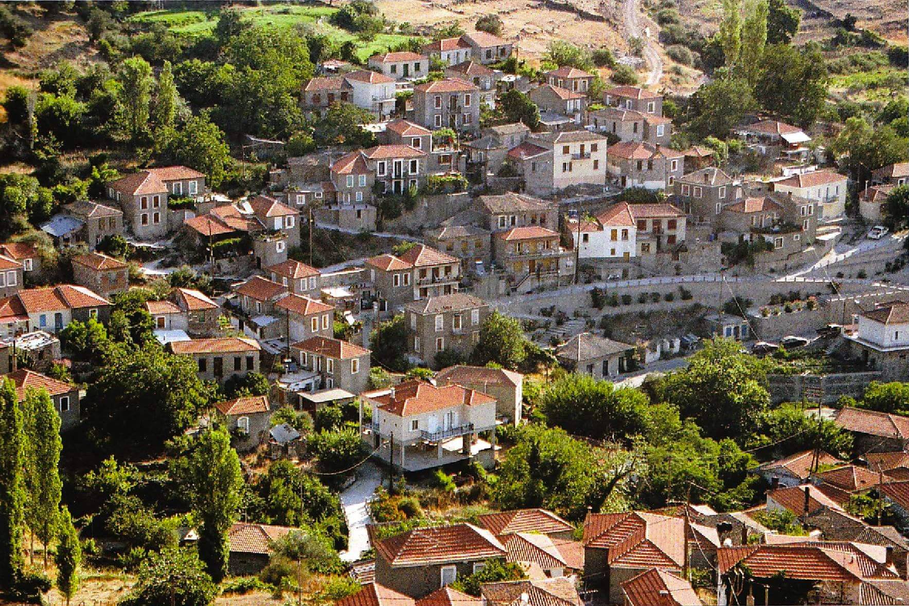 Πελόπη αριστερά από ψηλά